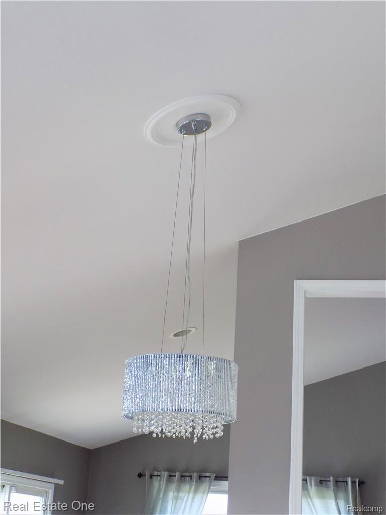 5982 Oakhill Road Ortonville, MI 48462 - Photo 15 of 36 Light Fixture 2.jpg
