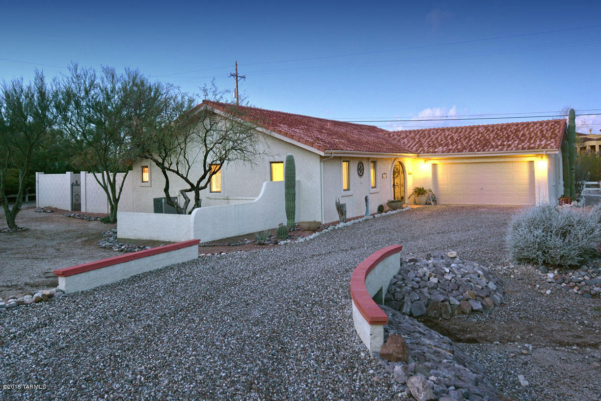 9180 East Magdalena Road Tucson, AZ 85710 - Photo 1 of 17 Gallery Image 1