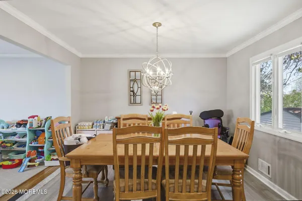 $675,000 | 17 Dublin Lane, Hazlet, NJ 07730