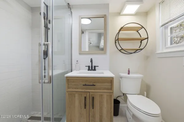 $675,000 | 17 Dublin Lane, Hazlet, NJ 07730