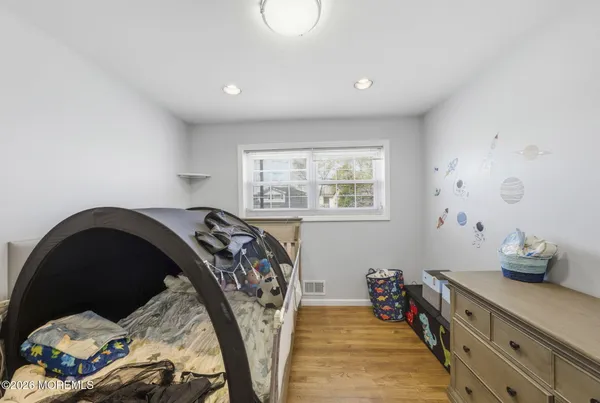 $675,000 | 17 Dublin Lane, Hazlet, NJ 07730