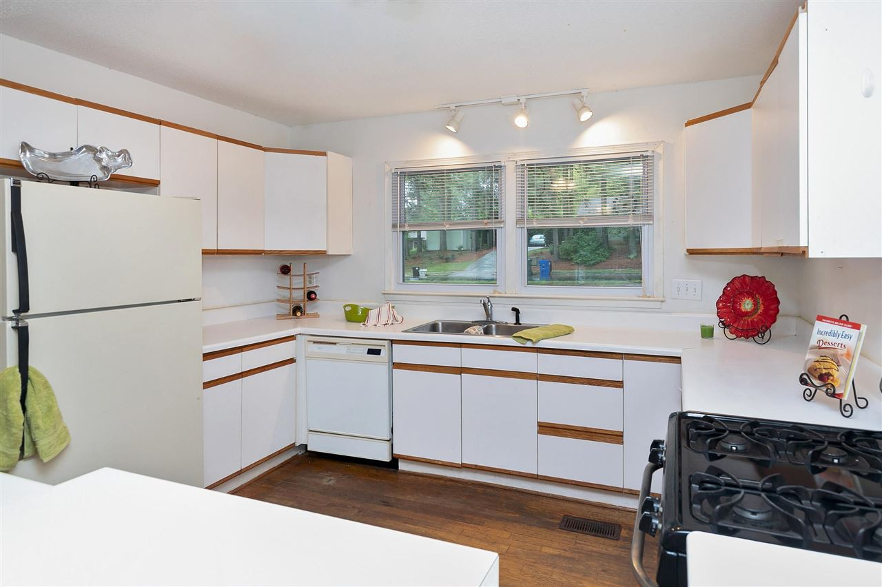 3404 Morningside Drive Raleigh, NC 27607 - Photo 6 of 27 Photo 6