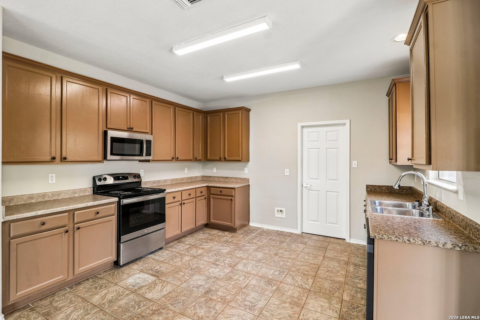 10414 Alsfeld Ranch Helotes, TX 78023 - Photo 9 of 30 Gallery Image 9