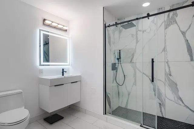 $939,000 | 1100 Maxwell Lane, Unit 238, Hoboken, NJ 07030