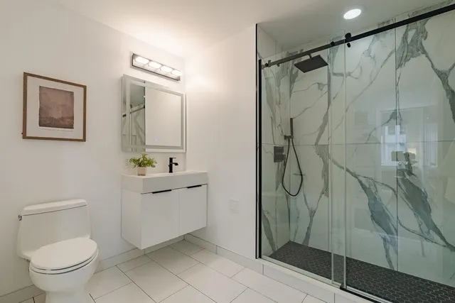 $939,000 | 1100 Maxwell Lane, Unit 238, Hoboken, NJ 07030