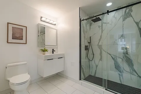 $939,000 | 1100 Maxwell Lane, Unit 238, Hoboken, NJ 07030