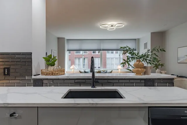 $939,000 | 1100 Maxwell Lane, Unit 238, Hoboken, NJ 07030