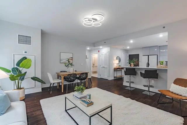 $939,000 | 1100 Maxwell Lane, Unit 238, Hoboken, NJ 07030