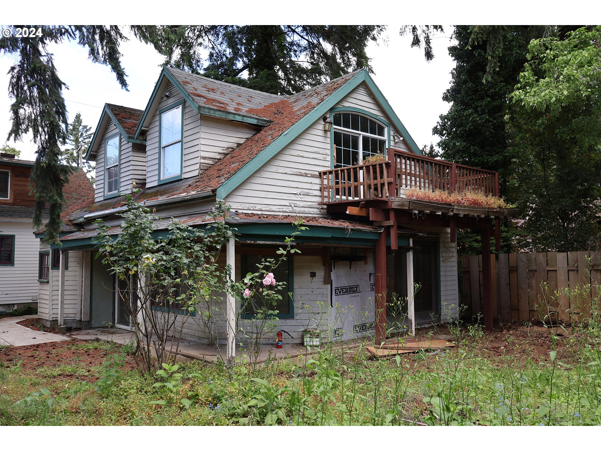 9516 Northeast Prescott Street Portland, OR 97220 - Photo 21 of 30 Separate Living Quarters