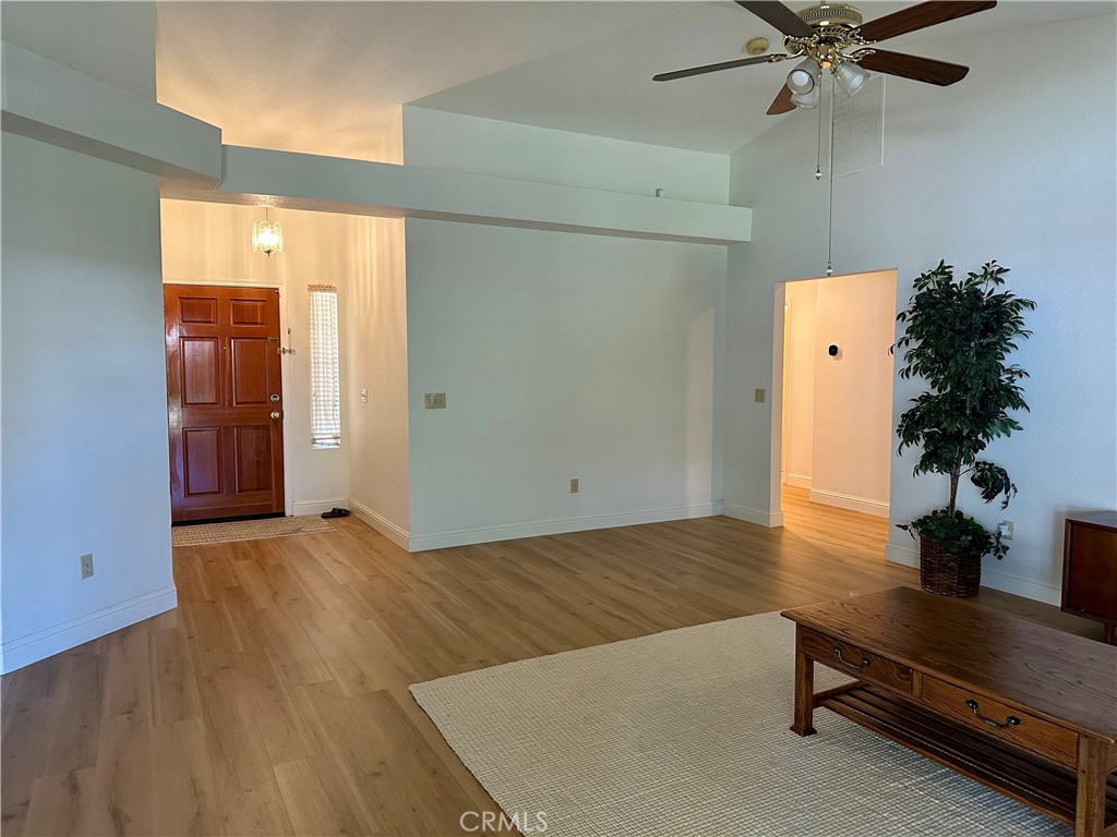 1033 Deerfield Court Merced, CA 95340 - Photo 5 of 30