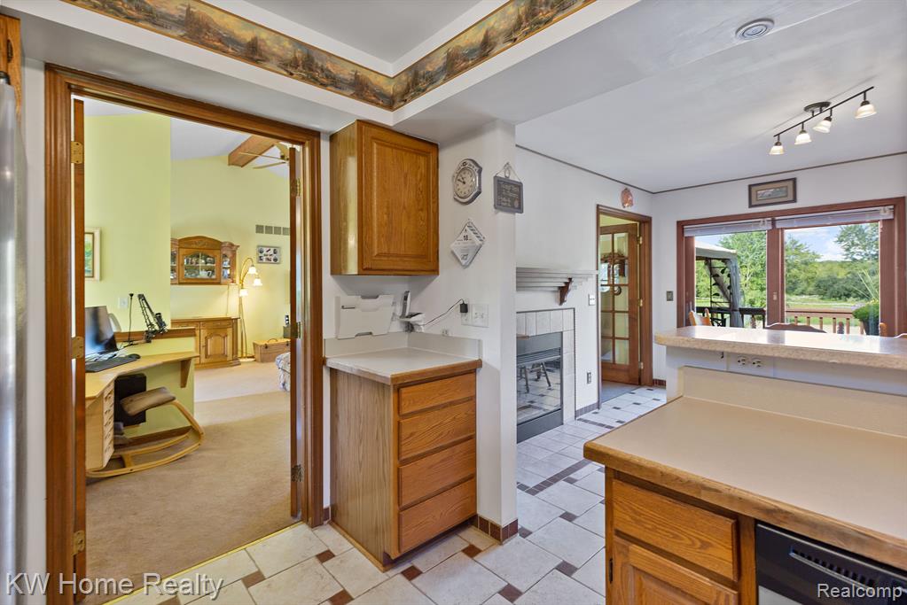 365 North Kellogg Road Howell, MI 48843 - Photo 18 of 69