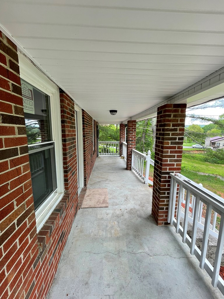 533 Random Road Hillsville, VA 24343 - Photo 15 of 17 Gallery Image 15