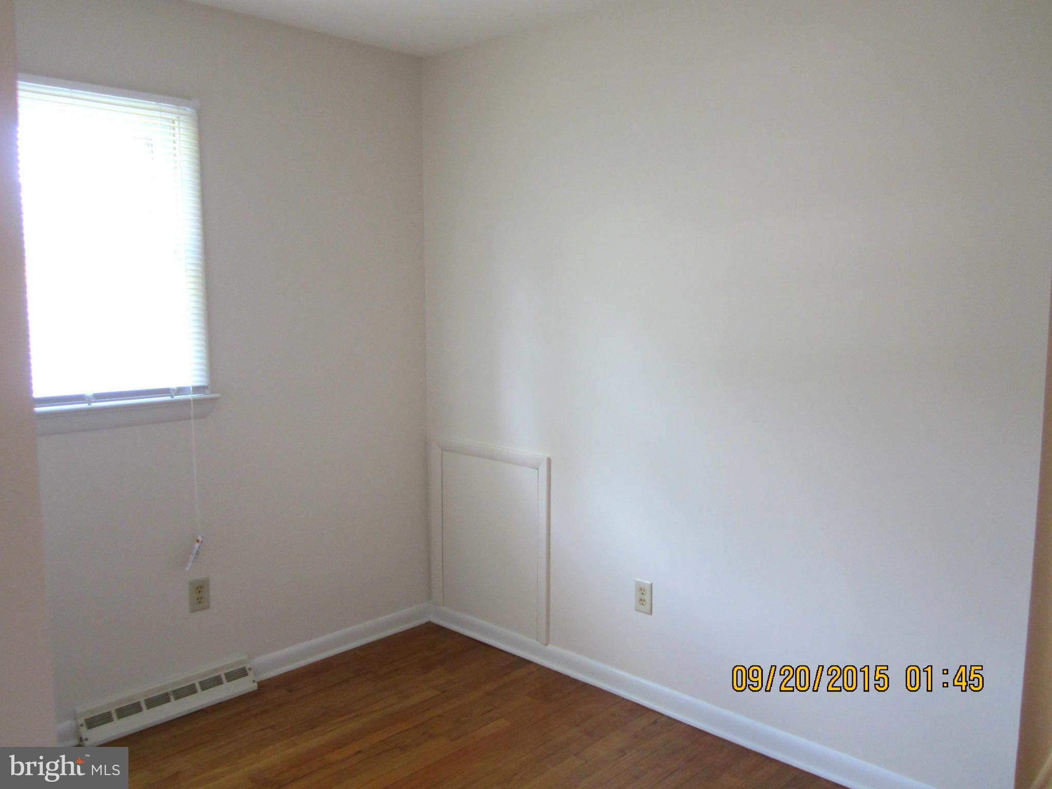 2890 Singerly Road Elkton, MD 21921 - Photo 20 of 28 an empty room with a window