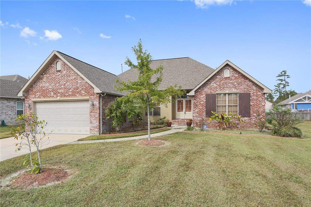 320 Spartan Loop Slidell, LA 70458 - Photo 1 of 15 Gallery Image 1