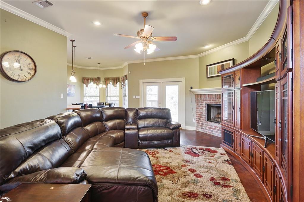 320 Spartan Loop Slidell, LA 70458 - Photo 3 of 15 Gallery Image 3