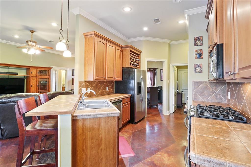 320 Spartan Loop Slidell, LA 70458 - Photo 5 of 15 Gallery Image 5