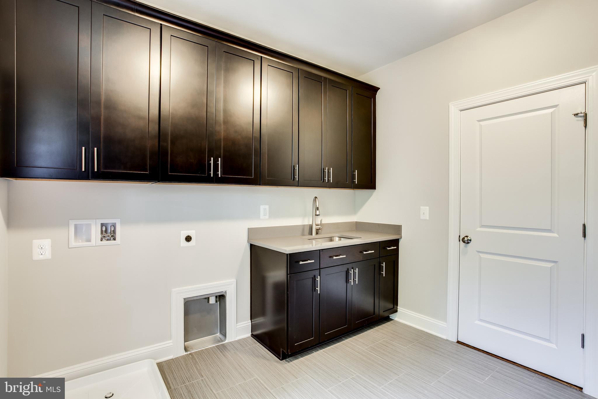 11601 Leehigh Drive Fairfax, VA 22030 - Photo 12 of 14