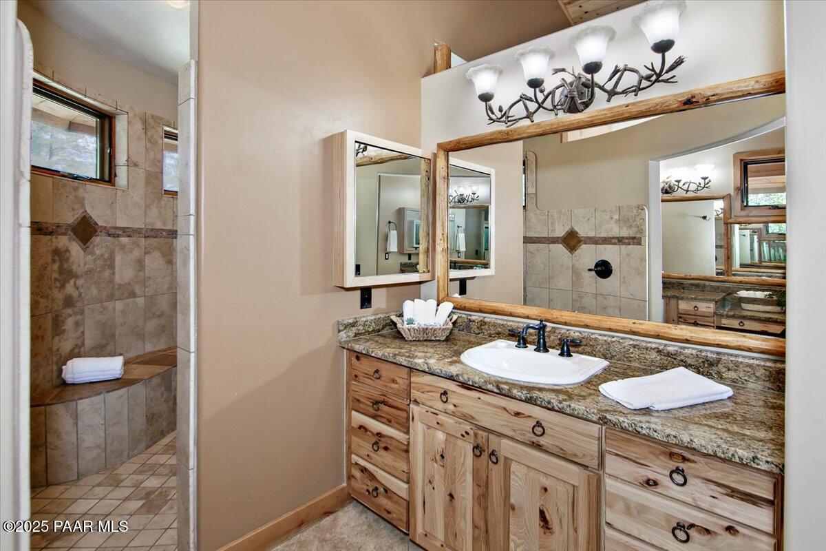 5140 Charcoal Kiln Road Prescott, AZ 86303 - Photo 27 of 66 27-028_Primary Bathroom