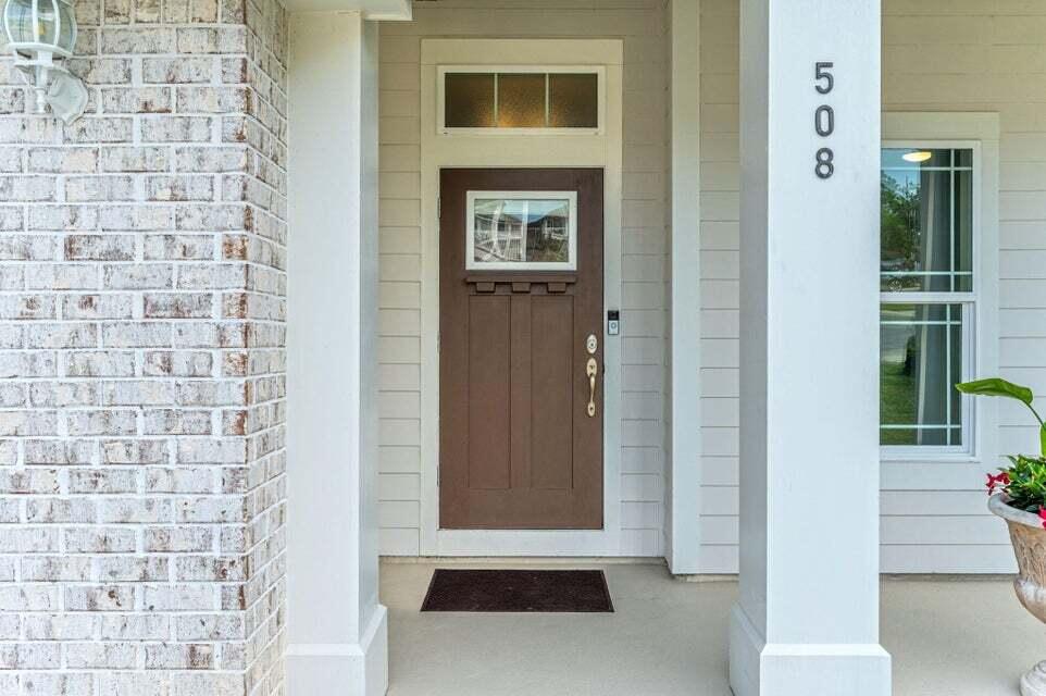 508 Harborview Circle Niceville, FL 32578 - Photo 4 of 60 a picture of a door of a house