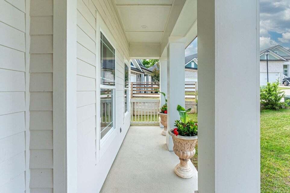 508 Harborview Circle Niceville, FL 32578 - Photo 5 of 60 20250416172749582396000000-o