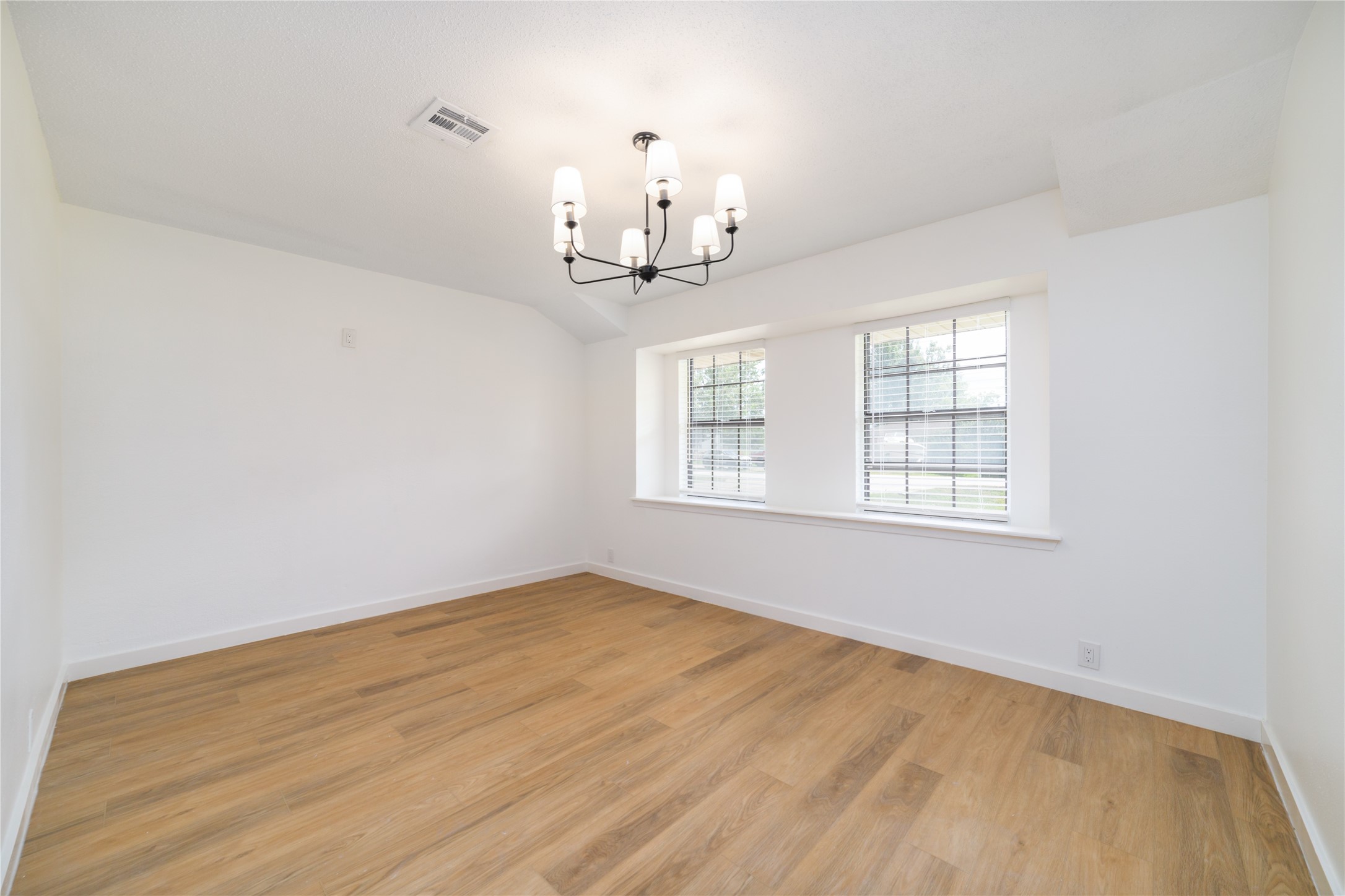3304 Bruce Hall Road Santa Fe, TX 77510 - Photo 13 of 33 Gallery Image 13