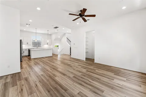$448,000 | 1526 Ojeman Road, Unit A, Houston, TX 77055