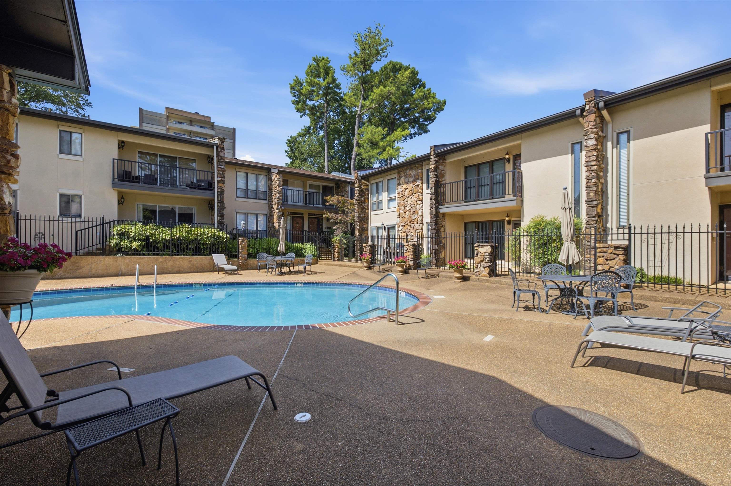 427 South Perkins Road, Unit 4271 Memphis, TN 38117 - Photo 32 of 37