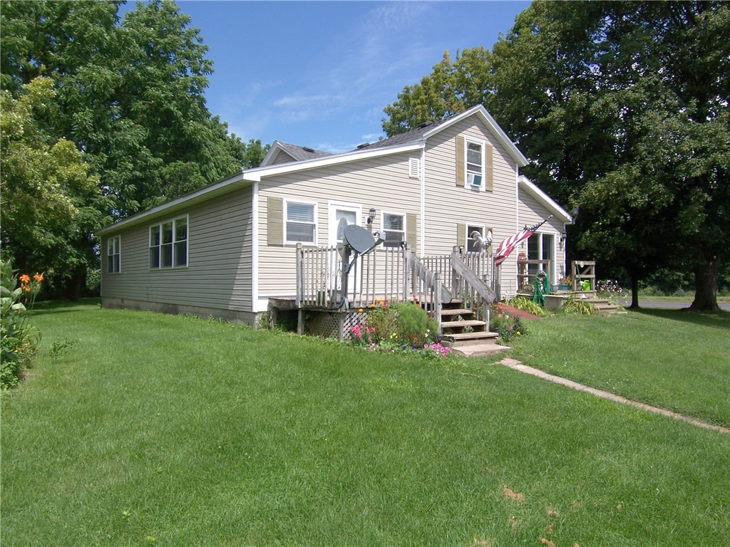 934 County Road 7 Manchester, NY 14432 - Photo 3 of 26 driveway entrance