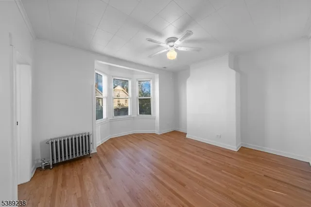 $2,500 | 42 Lawrence Street, Unit 2, Bloomfield, NJ 07003