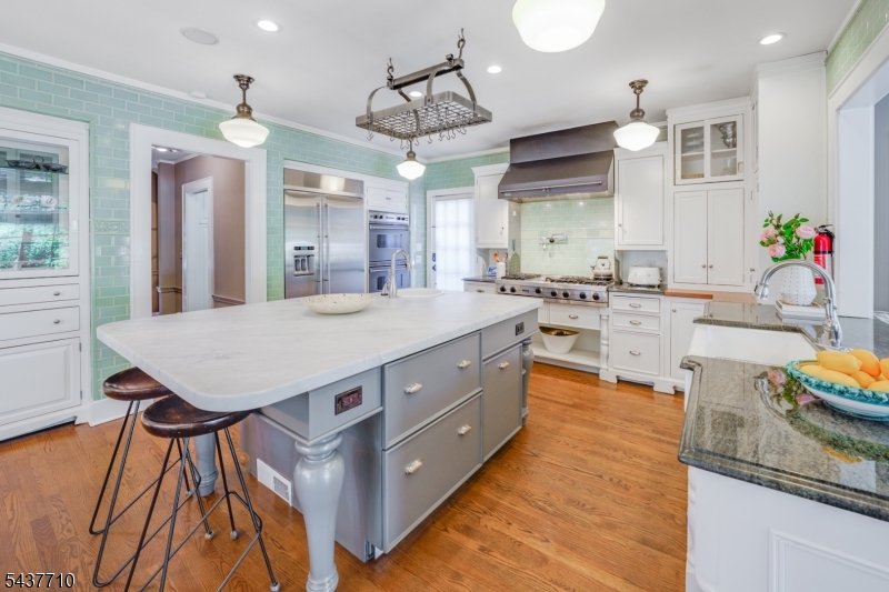 416 Walton Road Maplewood, NJ 07040 - Photo 13 of 49