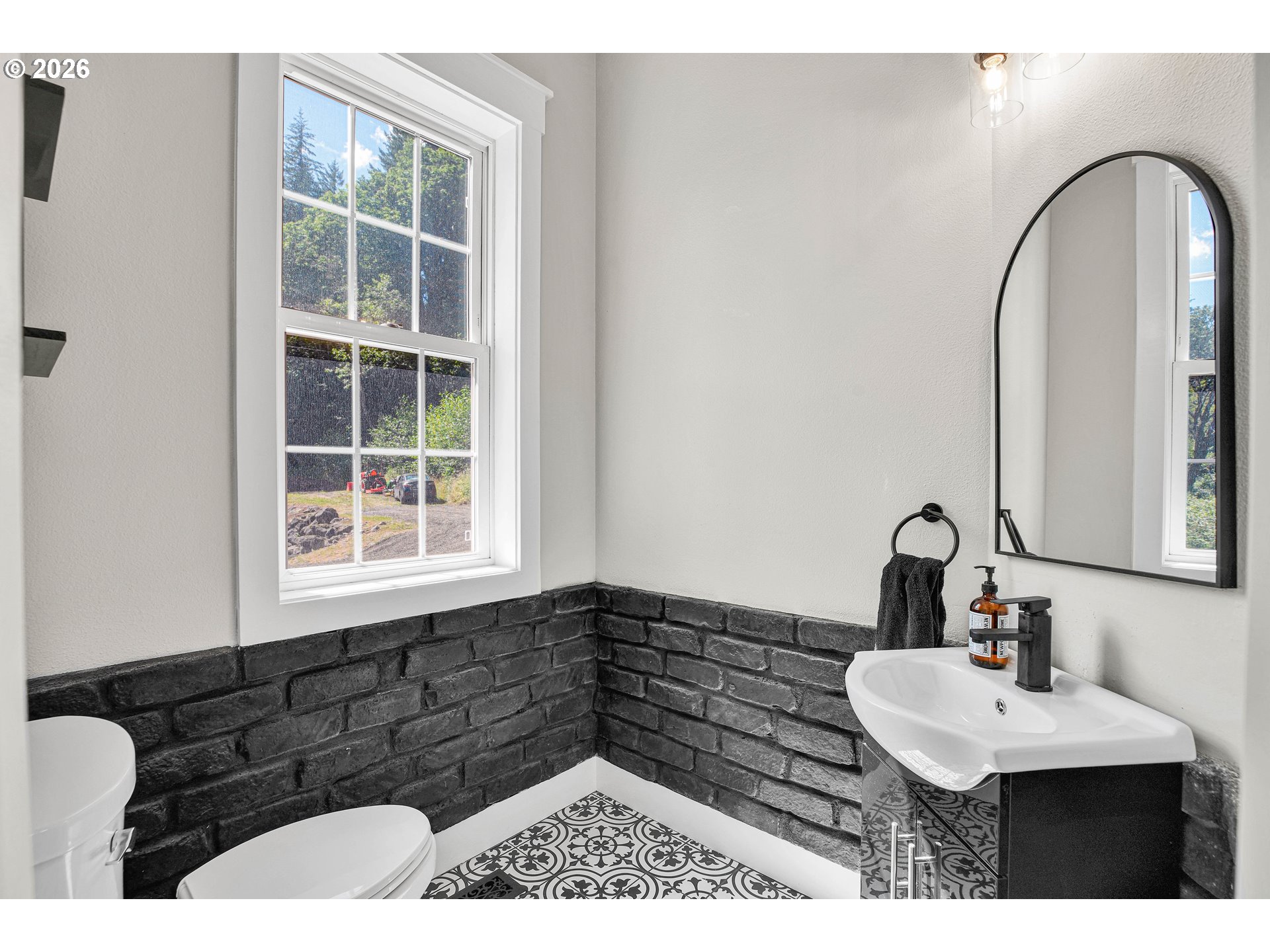 22 South Fork Road Washougal, WA 98671 - Photo 23 of 48 Bathroom