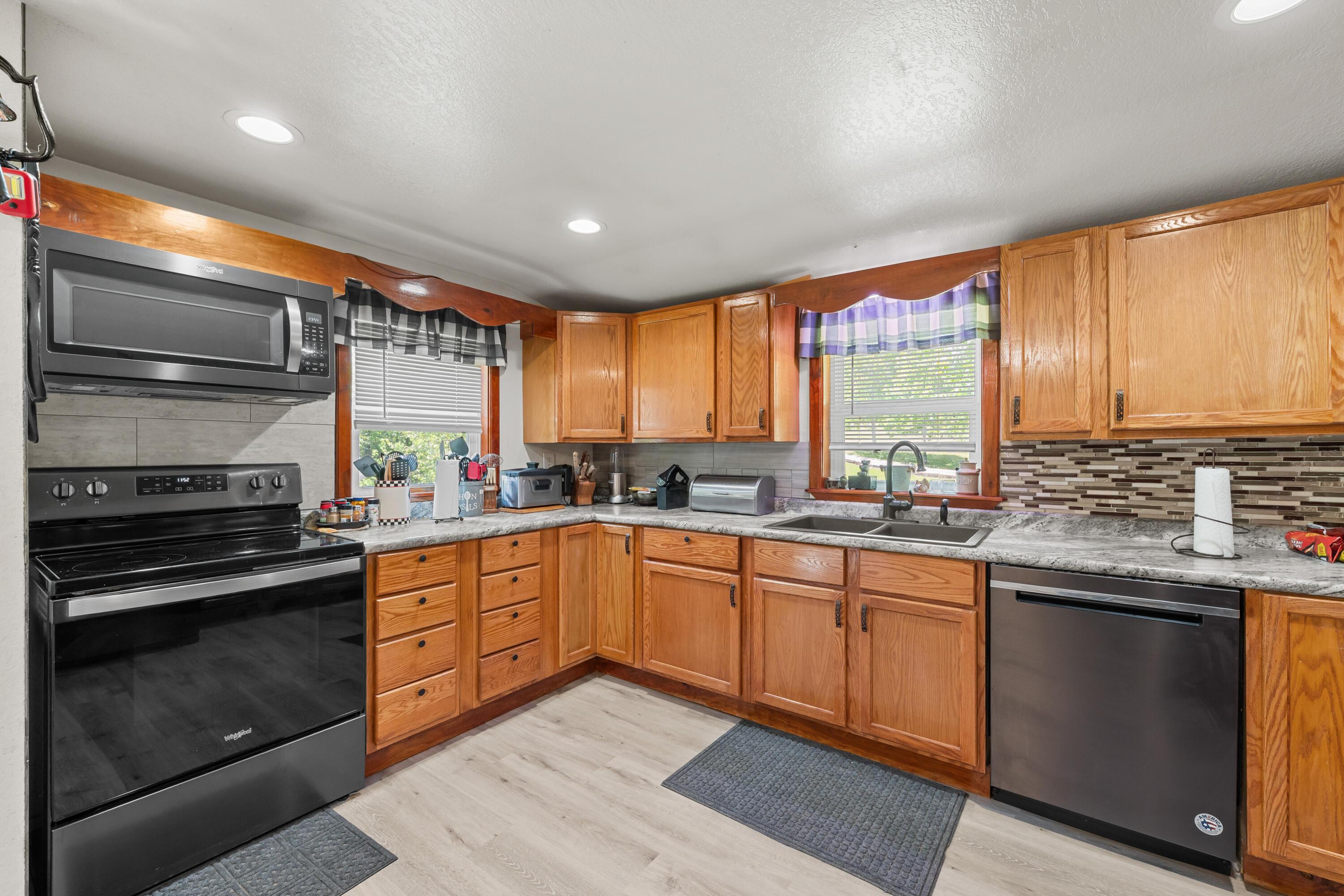 462 Hartsook Road Vinton, OH 45686 - Photo 18 of 60 Pic1 m