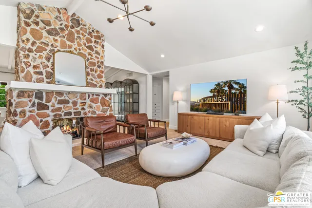 $2,995,000 | 418 East Vía Colusa, Palm Springs, CA 92262