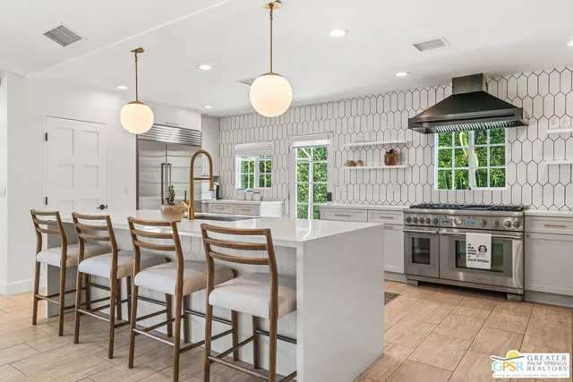 $2,995,000 | 418 East Vía Colusa, Palm Springs, CA 92262