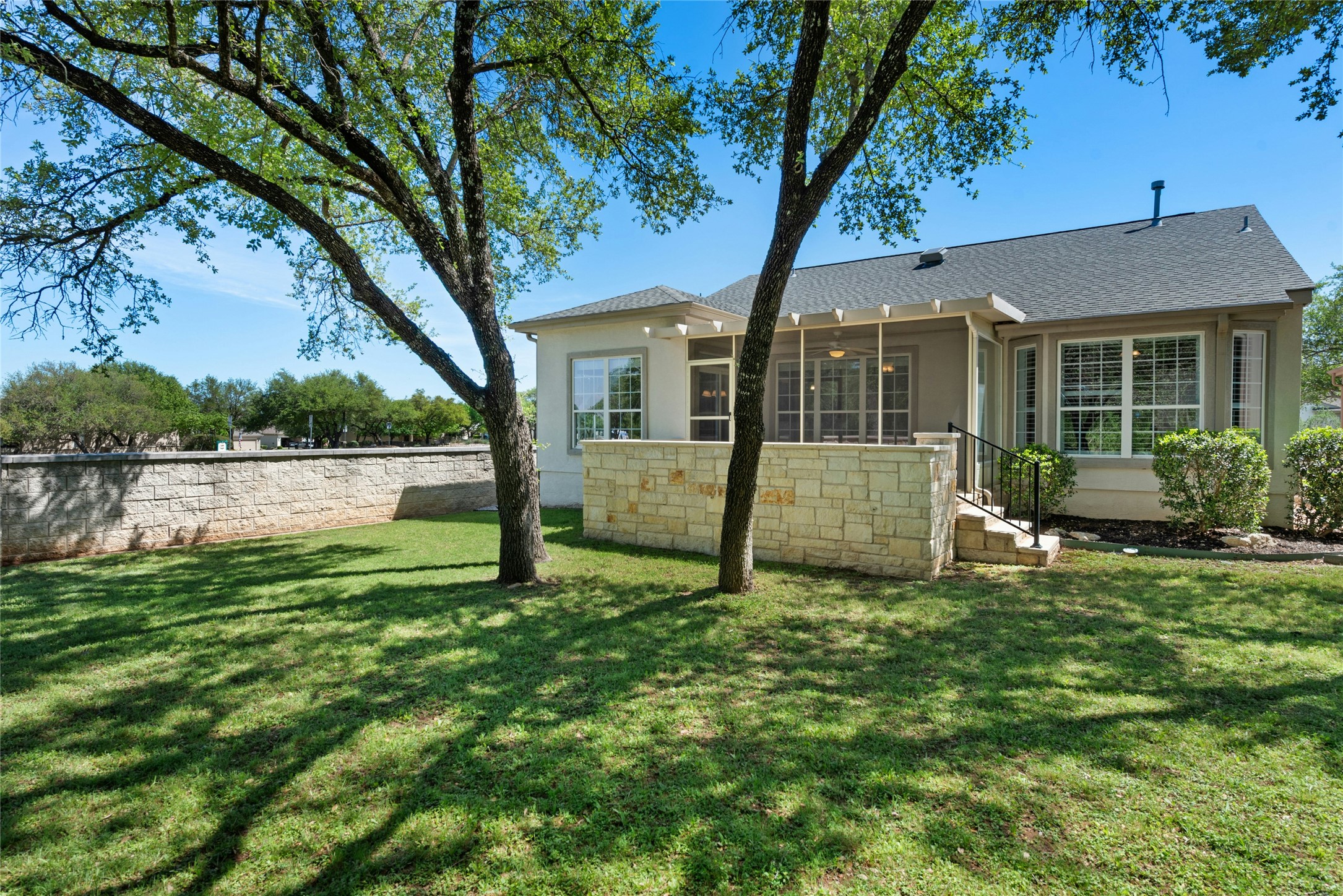 405 Fieldstone Drive Georgetown, TX 78633 - Photo 9 of 32