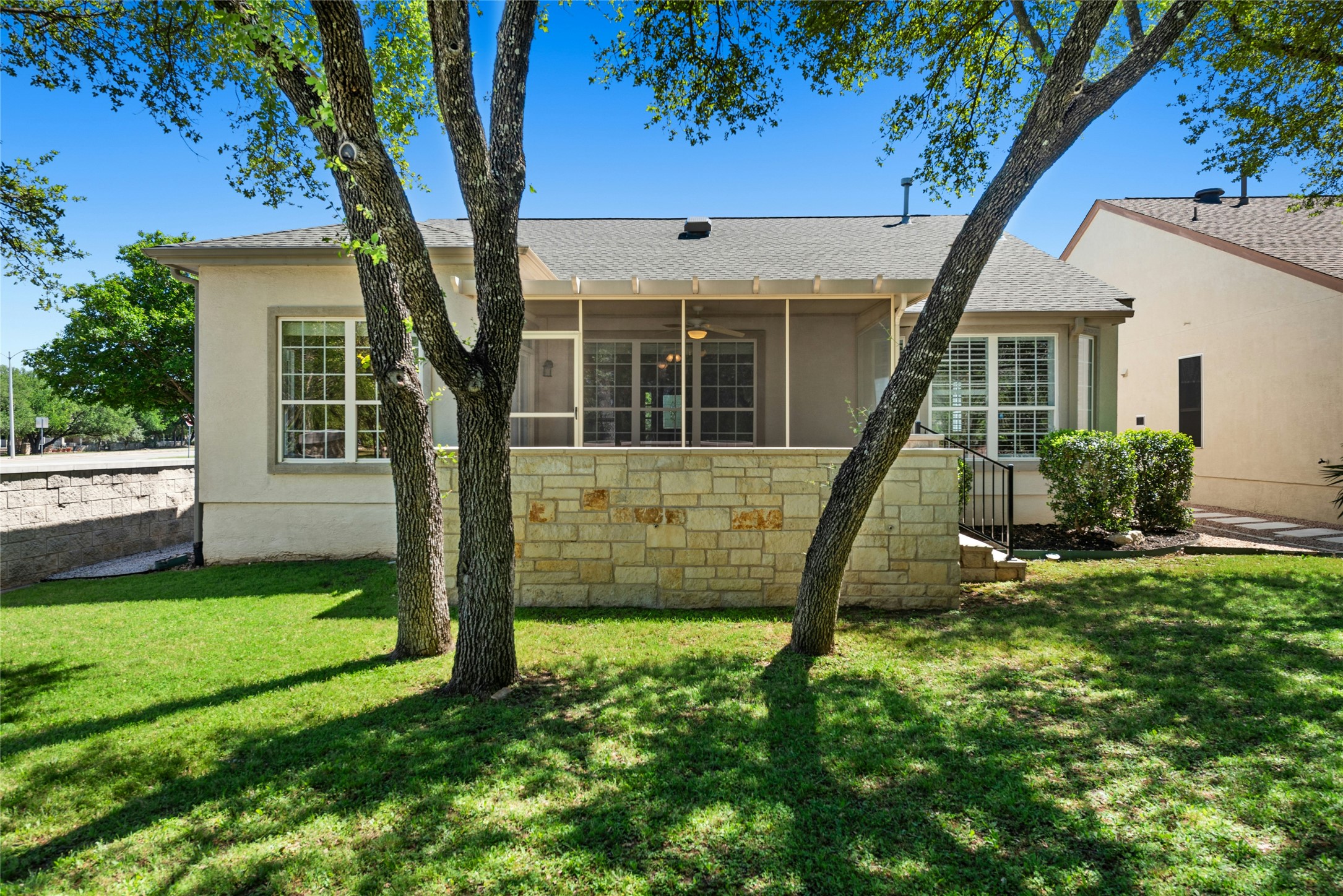 405 Fieldstone Drive Georgetown, TX 78633 - Photo 10 of 32