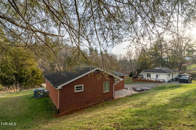 $184,500 | 722 Beidleman Creek Road, Bristol, TN 37620