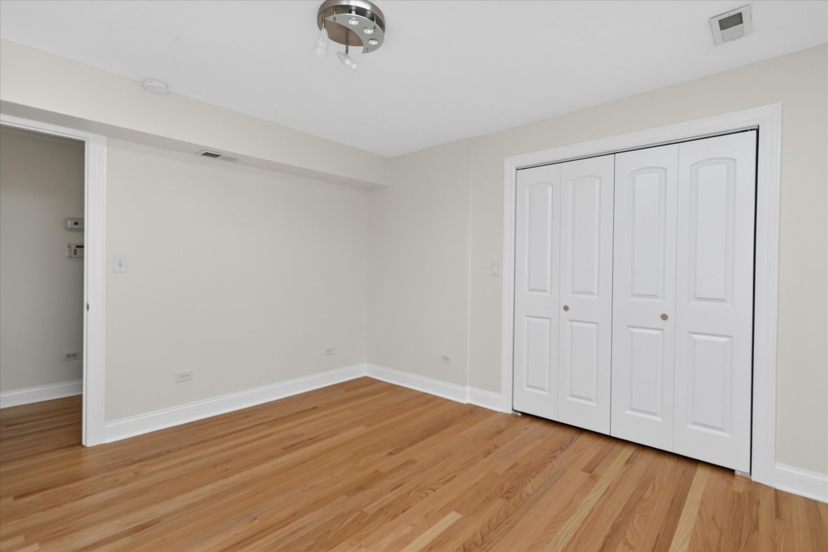 7036 Cermak Road, Unit 2 Berwyn, IL 60402 - Photo 15 of 26
