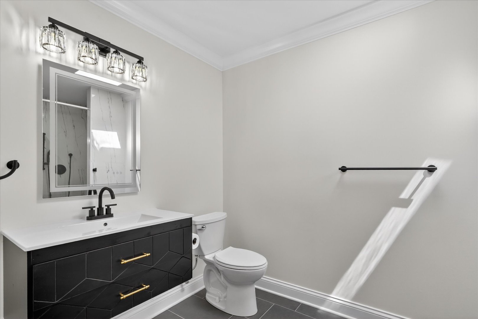 7036 Cermak Road, Unit 2 Berwyn, IL 60402 - Photo 9 of 26