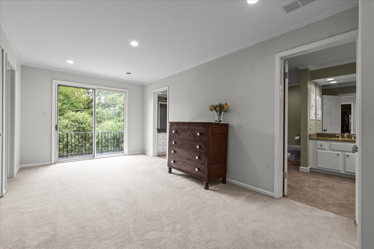 67 Brandon Road Northfield, IL 60093 - Photo 20 of 43 Gallery Image 20