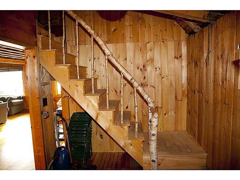 57 Hemlock Point Road Sebago, ME 04029 - Photo 13 of 33 Hallway.