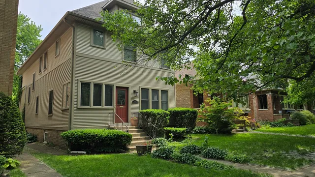 $650,000 | 1025 Wesley Avenue, Evanston, IL 60202
