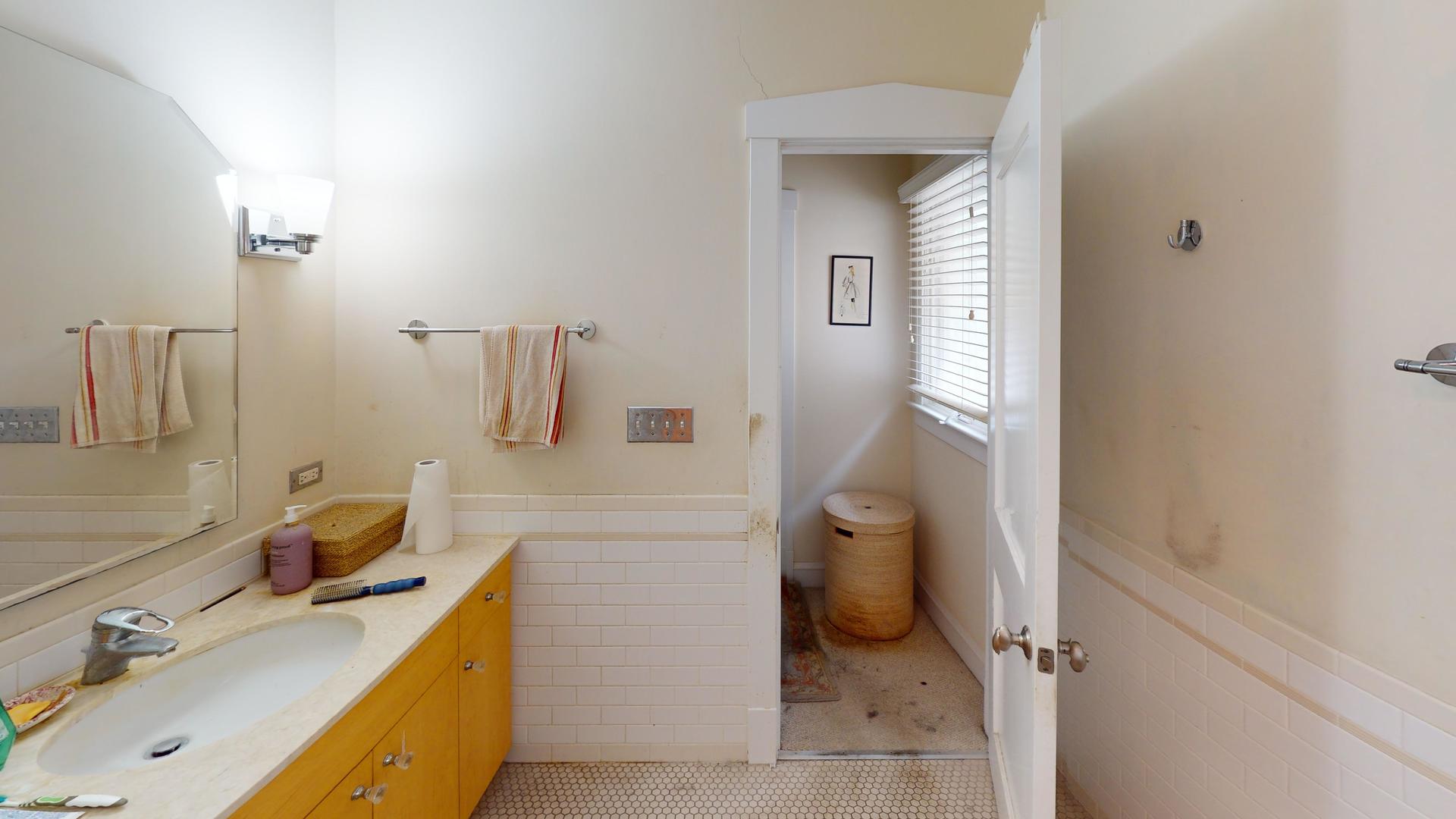 1025 Wesley Avenue Evanston, IL 60202 - Photo 16 of 29