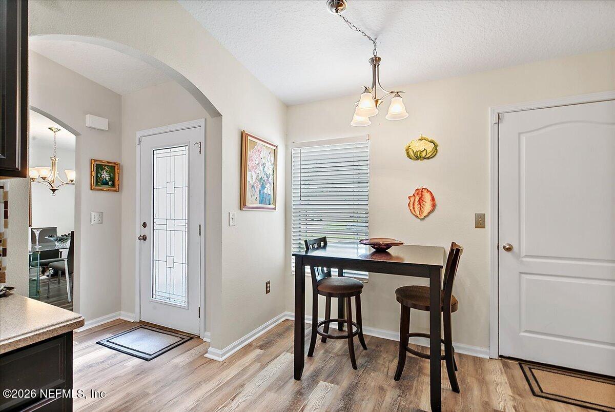 51 South Twin Maple Road St. Augustine, FL 32084 - Photo 9 of 21 09-Breakfast Nook