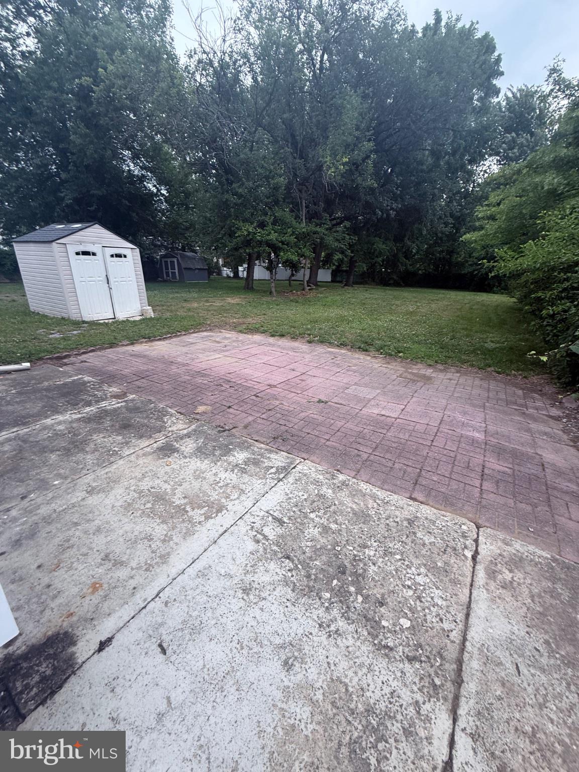 733 North Lenola Road Moorestown, NJ 08057 - Photo 13 of 14 Spacious outdoor retreat awaits you.
