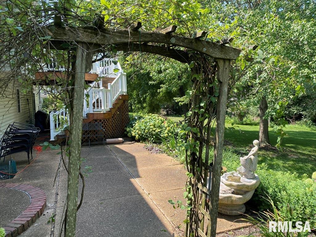 1129 Willowbrook Lane Springfield, IL 62711 - Photo 40 of 45 Gallery Image 40