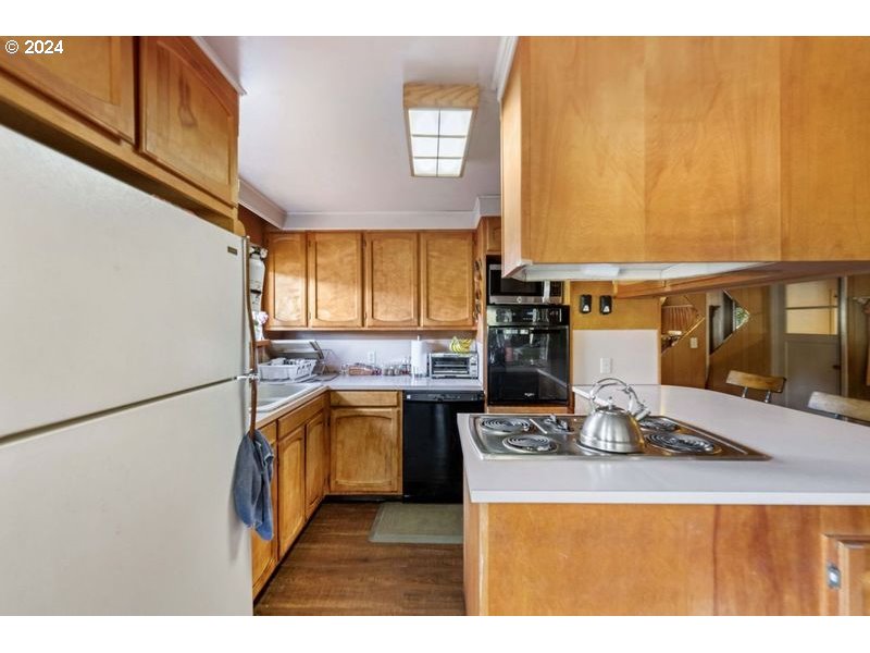 70830 Devore Arm Road Lakeside, OR 97449 - Photo 13 of 26 Kitchen
