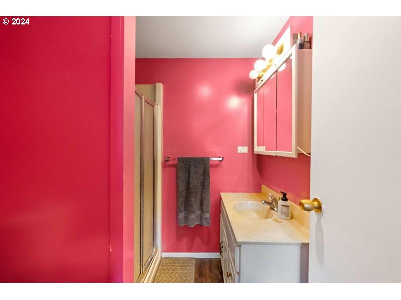 70830 Devore Arm Road Lakeside, OR 97449 - Photo 20 of 26 Bathroom