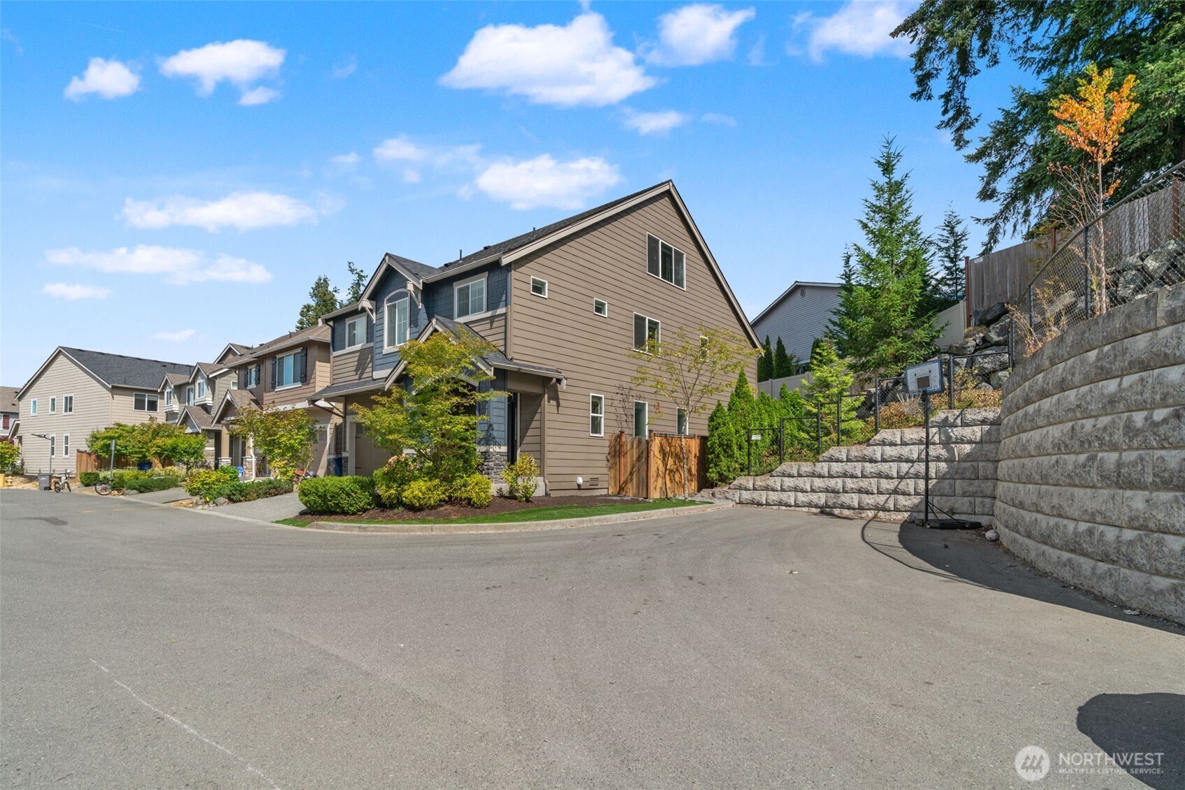 1415 192nd Place Southeast Bothell, WA 98012 - Photo 3 of 33 Gallery Image 3