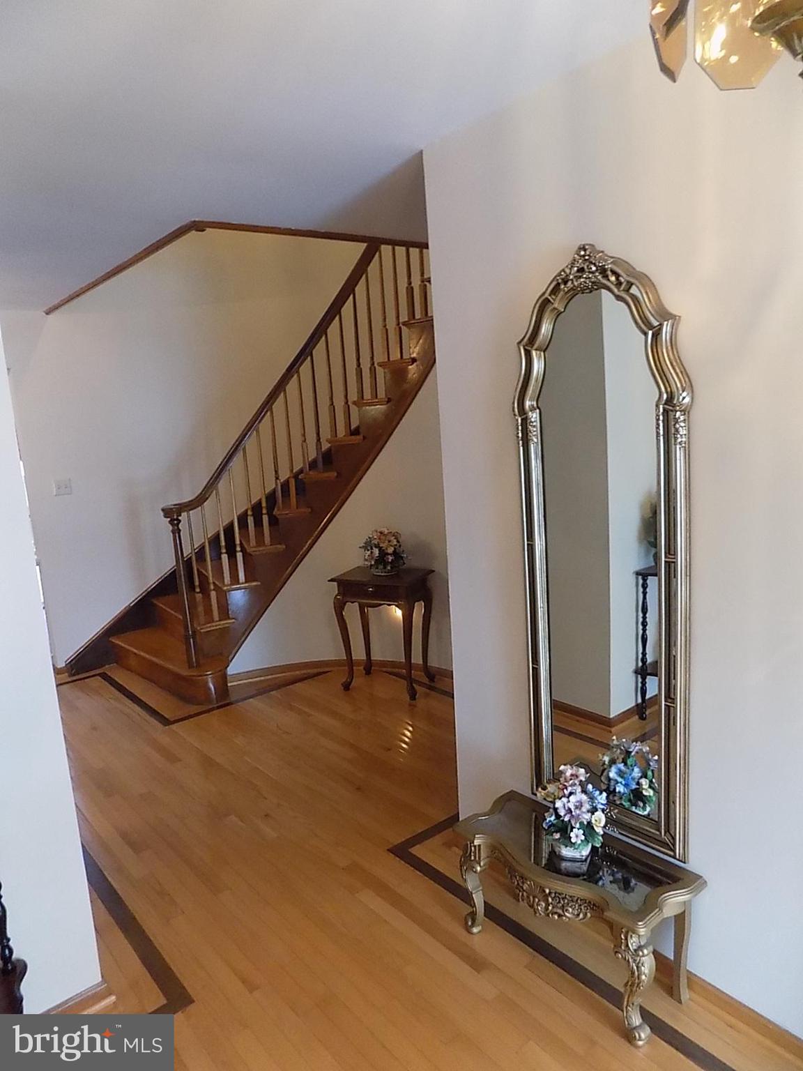 126 Walker Road Washington Crossing, PA 18977 - Photo 11 of 44 Entry Way